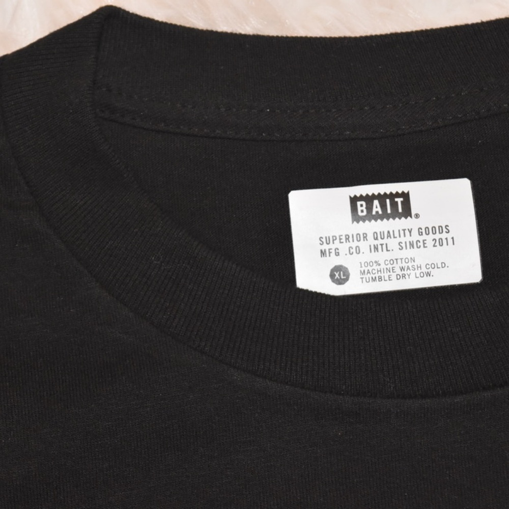 BAIT Tee - Picture 3 of 3